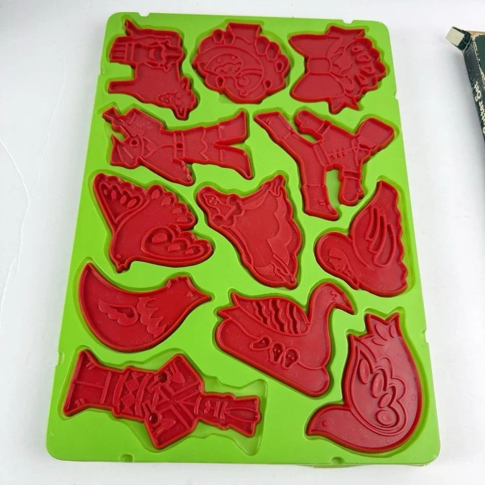 Vintage Chilton The Twelve Days of Christmas Cookie Cutters Set 1978 Red Holiday